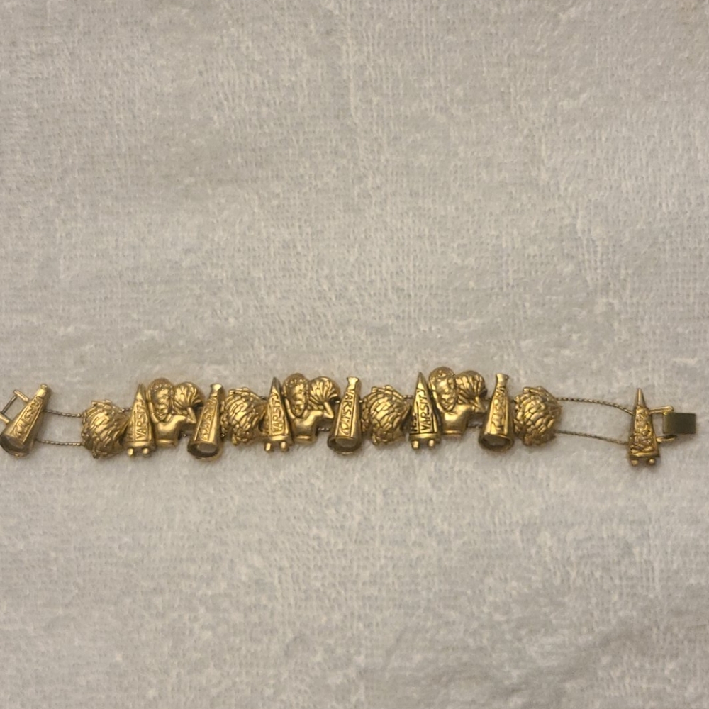 Cheerleading necklace